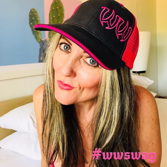 Meet your Posher, Queenie - Picture 4 of 4